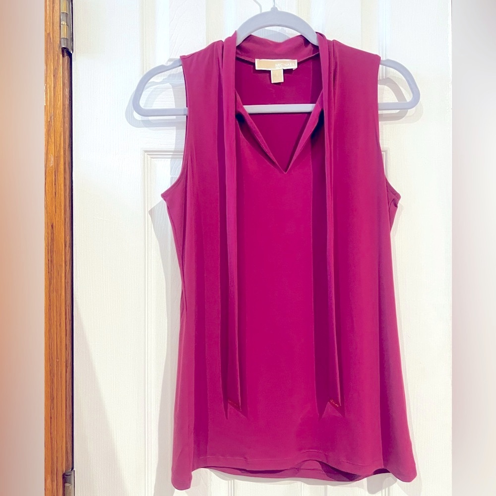 “S” Michael Michael Kors blouse Rose/Fuchsia color dressy looks great w/leggings